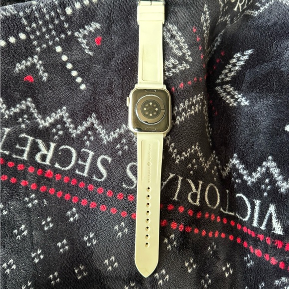 Kate Spade Apple Watch Band - Picture 8 of 8